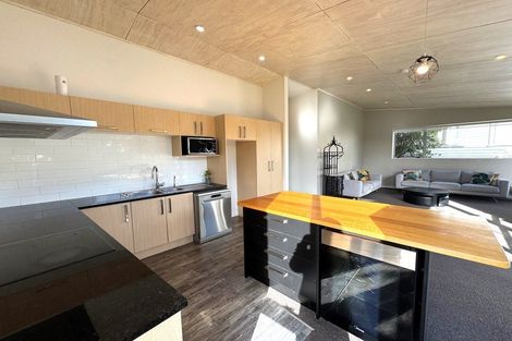 Photo of property in 39a Fairclough Road, Beach Haven, Auckland, 0626