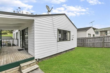Photo of property in 29 Loughanure Place, Massey, Auckland, 0614