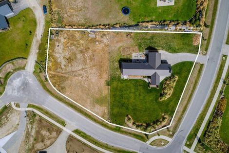 Photo of property in 18 Mount Linton Avenue, Wanaka, 9305