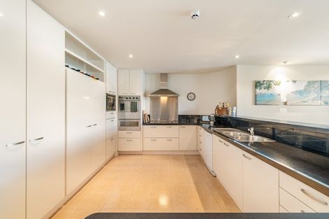 Photo of property in 6/308 Oriental Parade, Oriental Bay, Wellington, 6011