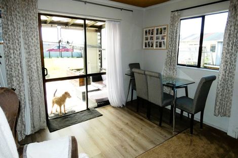 Photo of property in 24 Coates Street, Westport, 7825