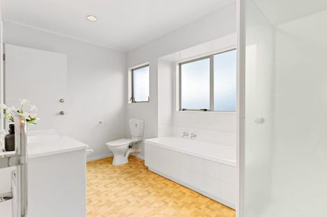 Photo of property in 1/8 Alicia Road, Somerville, Auckland, 2014