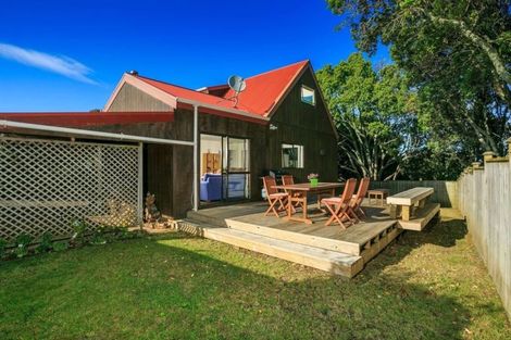 Photo of property in 1/44 Kaipatiki Road, Glenfield, Auckland, 0629