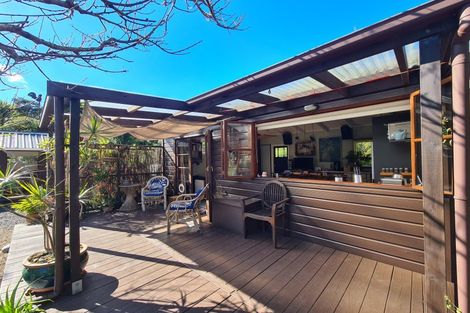 Photo of property in 395b Driving Creek Road, Coromandel, 3506