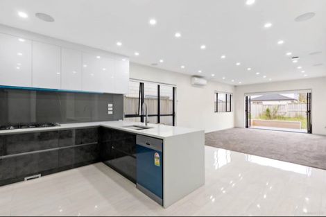 Photo of property in 12 Fong Road, Flat Bush, Auckland, 2019