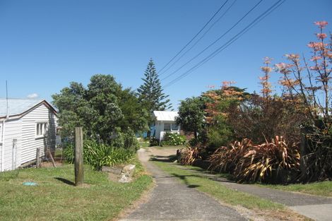 Photo of property in 124 Town Point Road, Maketu, 3189