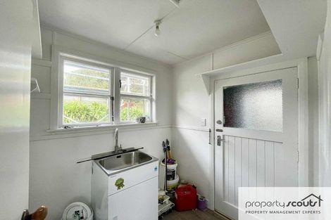 Photo of property in 21 Blackmore Street, Lynmouth, New Plymouth, 4310