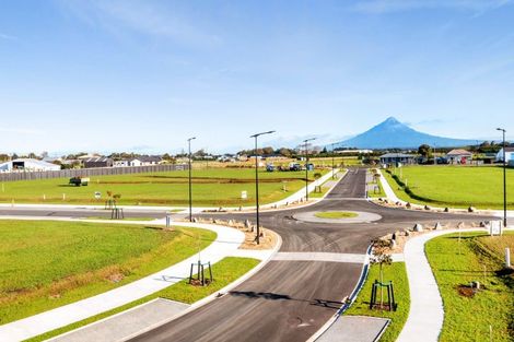 Photo of property in 74 Turuturu Road, Hawera, 4674