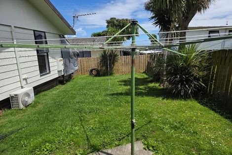 Photo of property in 2/162 Finlayson Avenue, Clendon Park, Auckland, 2103