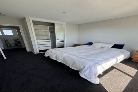 Photo of property in 2 Hawkswood Place, Avonhead, Christchurch, 8042