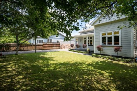 Photo of property in 14 Grosvenor Street, Cambridge, 3434