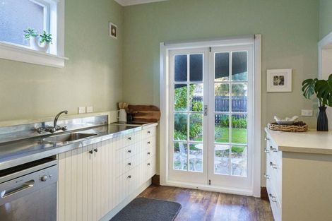 Photo of property in 28 Sanders Avenue, Marewa, Napier, 4110