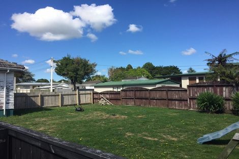 Photo of property in 43 Beach Road, Pahurehure, Papakura, 2113