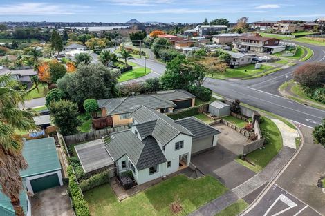 Photo of property in 2 Smylie Close, Ohauiti, Tauranga, 3112