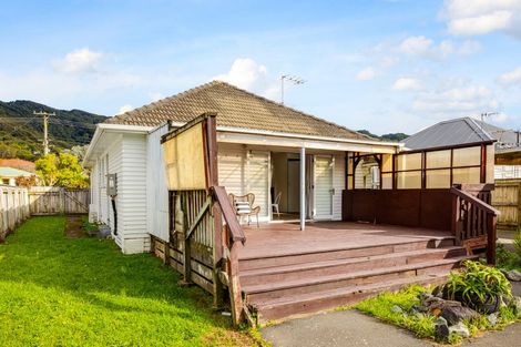 Photo of property in 28 Totara Street, Wainuiomata, Lower Hutt, 5014