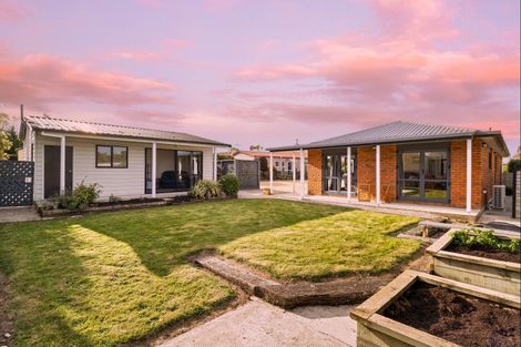 Photo of property in 77 Beach Street, Saint Clair, Dunedin, 9012