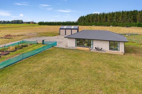 Photo of property in 484 Pesters Road, West Eyreton, Rangiora, 7475
