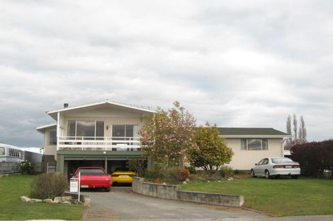 Photo of property in 64 Mount Herbert Road, Waipukurau, 4200