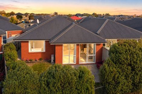 Photo of property in 12a Date Crescent, Aidanfield, Christchurch, 8025