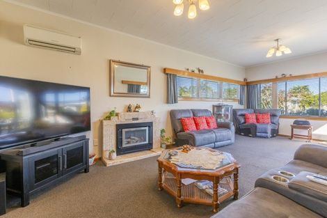 Photo of property in 11 Cassino Crescent, Onekawa, Napier, 4110