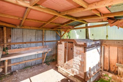 Photo of property in 106 Pukepapa Road, Marton, 4710