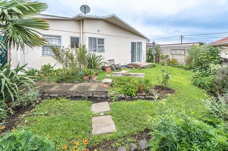 Photo of property in 104 Alma Road, Gonville, Whanganui, 4501