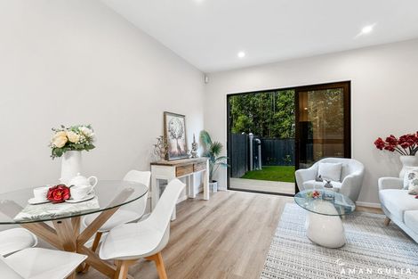 Photo of property in 3 Don Oliver Lane, Glen Eden, 0602
