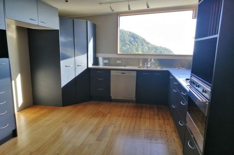 Photo of property in 52 Waitohu Road, York Bay, Lower Hutt, 5013