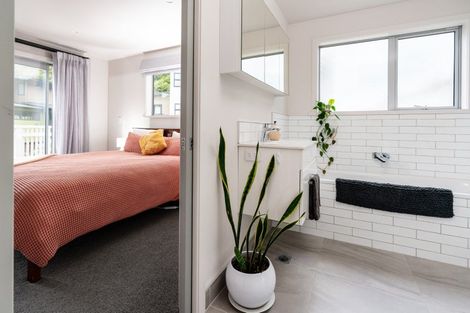 Photo of property in 20b Rarangi Way, Owhiro Bay, Wellington, 6023