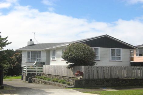 Photo of property in 54 Rosendale Avenue, Spotswood, New Plymouth, 4310