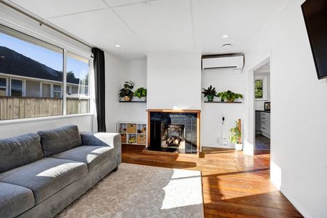 Photo of property in 269 South Road, Hawera, 4610