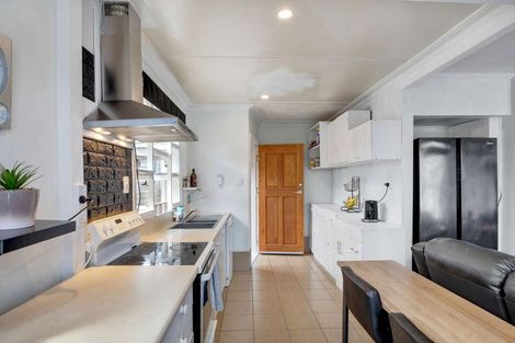 Photo of property in 25 Lambeth Crescent, Northcote, Christchurch, 8052