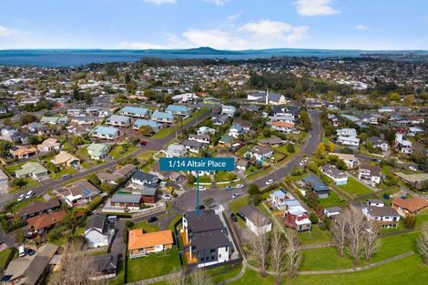 Photo of property in 14 Altair Place, Windsor Park, Auckland, 0632
