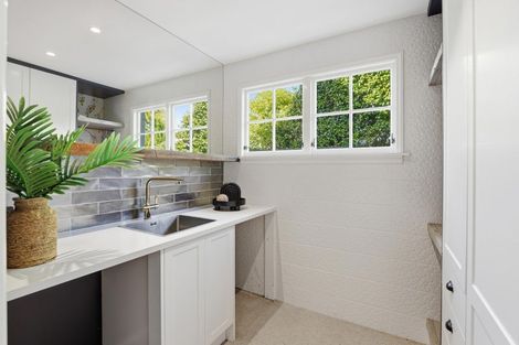 Photo of property in 96 Glandovey Road, Fendalton, Christchurch, 8052