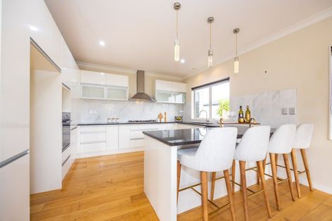 Photo of property in 21 Hornbill Drive, Fairview Heights, Auckland, 0632