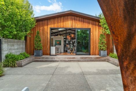 Photo of property in 2 Jellicoe Street, Greytown, 5712