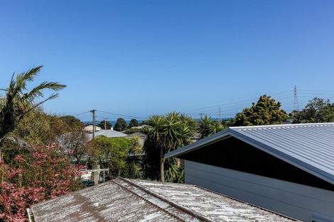 Photo of property in 11 Lydford Place, Spotswood, New Plymouth, 4310
