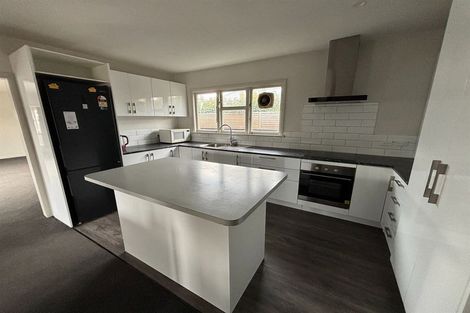 Photo of property in 28 Radbrook Street, Avonhead, Christchurch, 8042