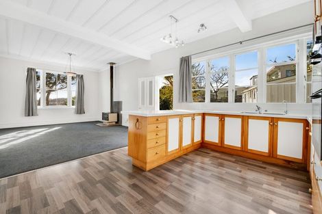 Photo of property in 22 Garfield Road, Helensville, 0800