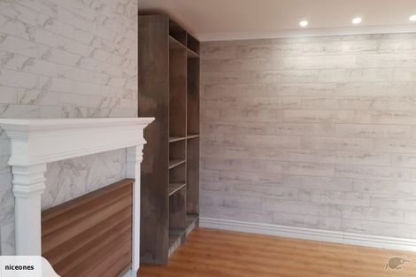 Photo of property in 19 Millstream Drive, Henderson, Auckland, 0610