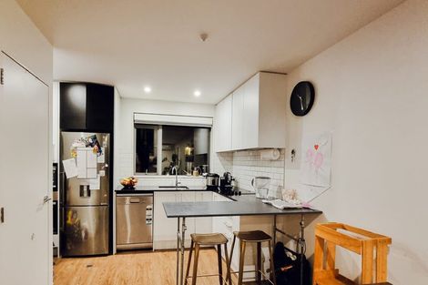 Photo of property in 16/31u Princess Terrace, Newtown, Wellington, 6021