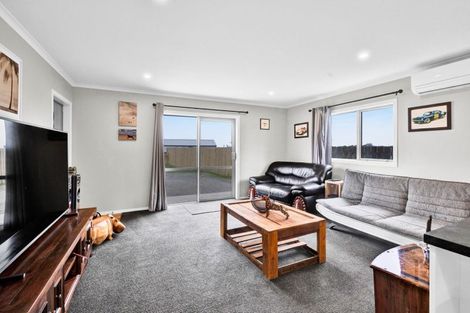 Photo of property in 34 Hickey Place, Opunake, 4616