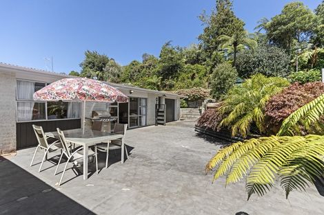 Photo of property in 2/12 Ambury Place, Merrilands, New Plymouth, 4312