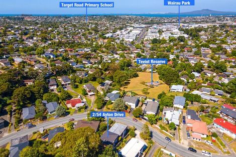 Photo of property in 2/54 Ayton Drive, Totara Vale, Auckland, 0629