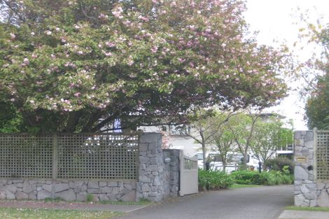 Photo of property in 5 Parata Street, Two Mile Bay, Taupo, 3330