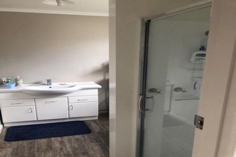 Photo of property in 17 Madill Street, Tuakau, 2121