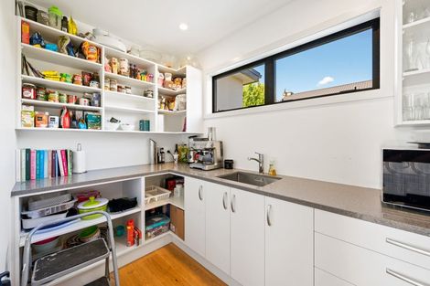 Photo of property in 11 Clutha Place, Wanaka, 9305