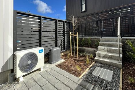 Photo of property in 3/25 Jabuka Street, Glen Eden, 0602