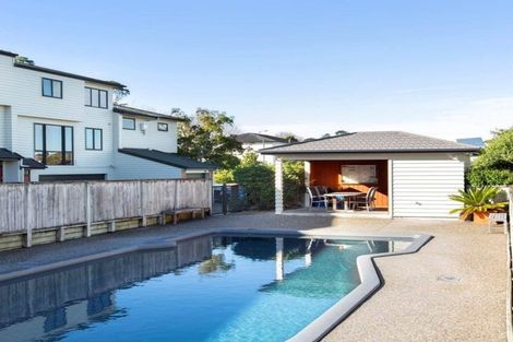 Photo of property in 7/22 Northcross Drive, Oteha, Auckland, 0632