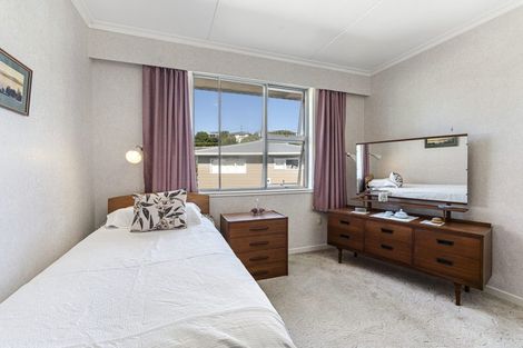 Photo of property in 20 Alberta Road, Glen Avon, New Plymouth, 4312